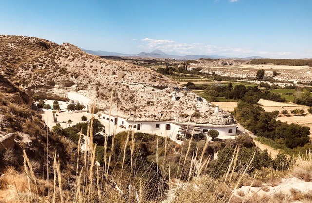 Cueva Aventura Lucia (troglodyte)