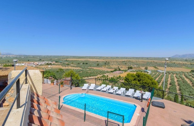 Cuevas El Mirador Pozo Alcón by Ruralidays