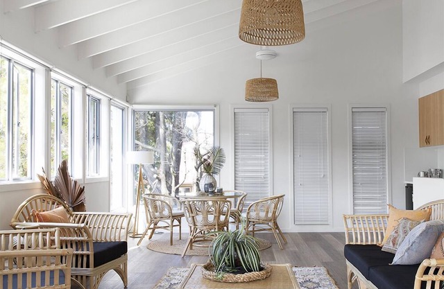 Currumbin Beach Holiday Home - 200m to the beach