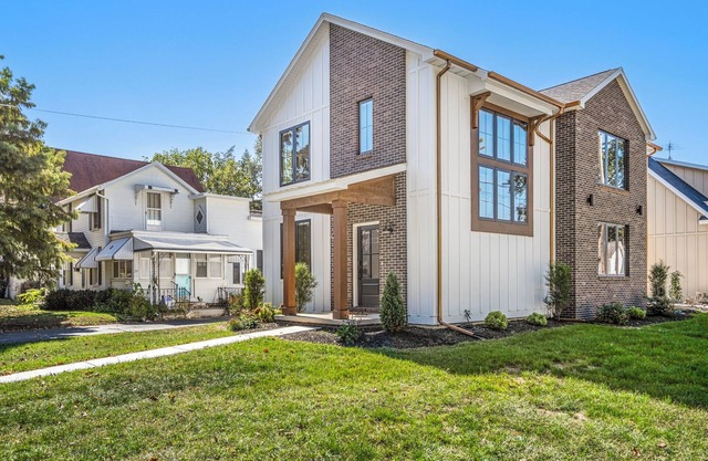 CUSTOM FALCON PUTTING GREEN and Luxury combined to create your DREAM stay here in the heart of Bowling Green