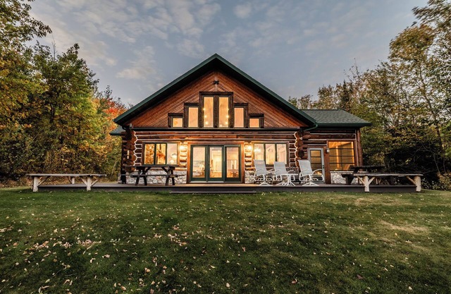 Custom Waterfront full Log Home State Licensed