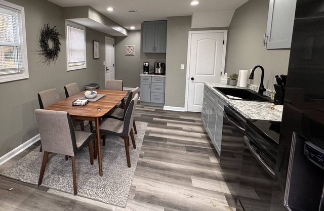 Cute apartment in Downton Olathe