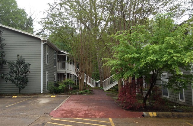 Cute Oxford Condo 2 Blocks From The Square