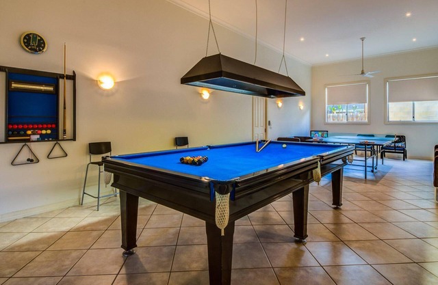 Cuttriss by the Beach - sleeps 16