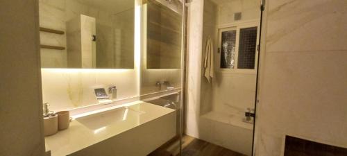 Dúplex luminoso de categoría con Balcon Terraza