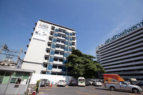 D haus Ngamwongwan Residence