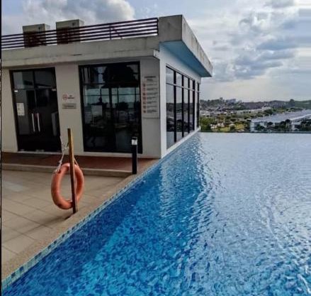 D'SUMMIT RESIDENCE @JKL2523