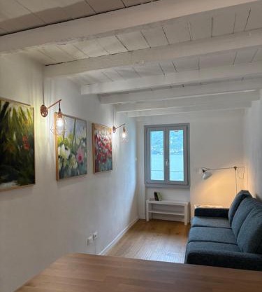 Da Mirella apri la finestra e innamorati del lago!