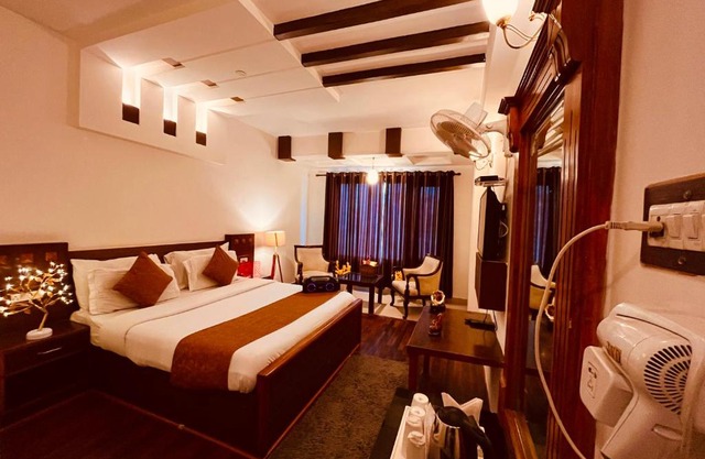 Daffodel Resort in City Center Manali