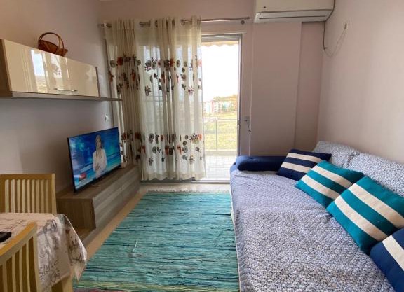 Dana’s home&sea