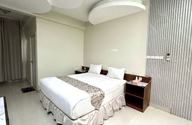 Dancenter Muscat Holiday Luxury Stay