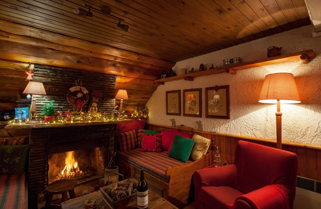 Dandy Villas Agoriani - Chalet Iris- Fireplace - Up to 6