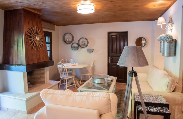 Dandy Villas Tsagkarada | Blue Pansy | Mini Pool