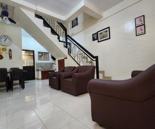 Dapdap's Townhouse