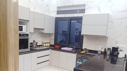 Dar El Oualidine belle villa familiale avec piscine privée sans vis a vis