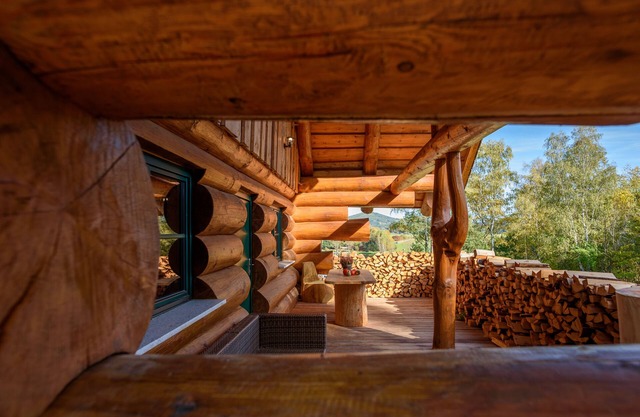 Das neu Gebaute Blockhaus, Befindet Sich in Wunderschöner Landschaft