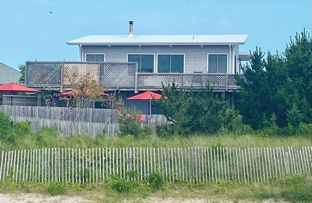 Davis Park Waterview, 4th House from Ocean, WiFi, Pool, AC/Heat