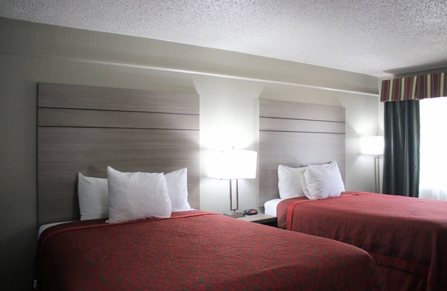 Days Inn by Wyndham Central San Antonio NW Medical Center