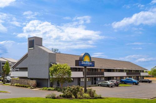 Days Inn by Wyndham Columbus Worthington