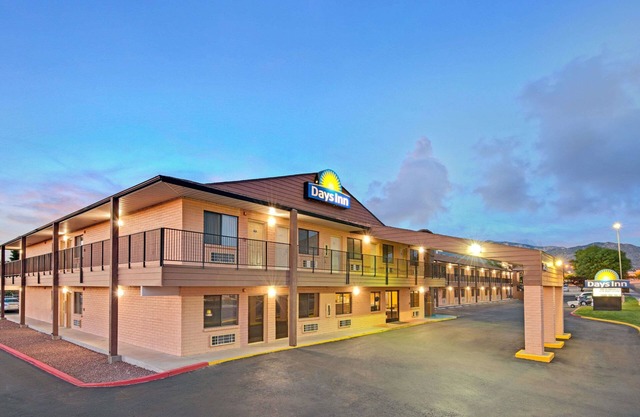 Days Inn by Wyndham East Albuquerque