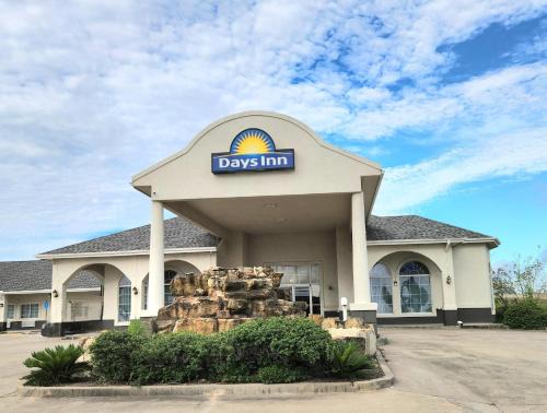 Days Inn by Wyndham Robstown