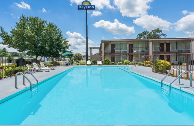 Days Inn by Wyndham Hurricane Mills