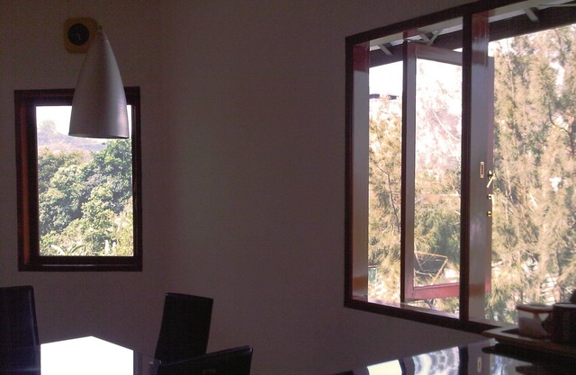 De Hill Villa, Home away from Home.