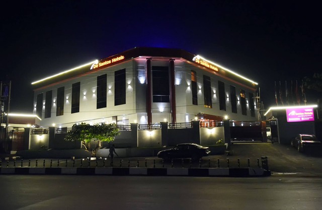De Santos Hotel Awka
