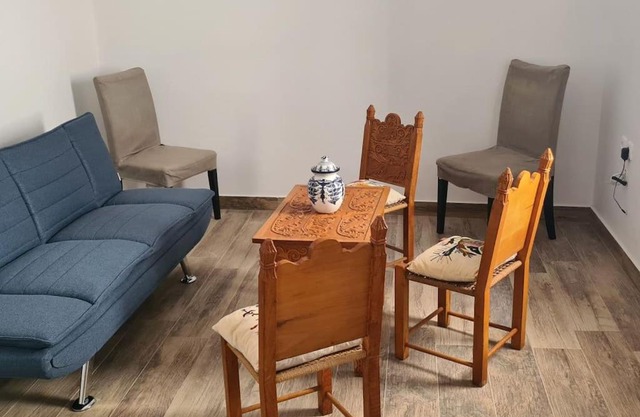 debi's place