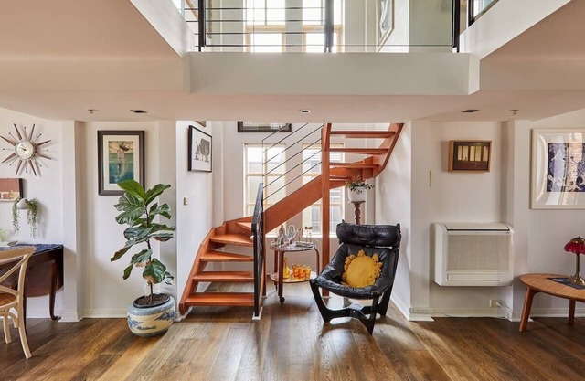 Deco Loft on Russell Street