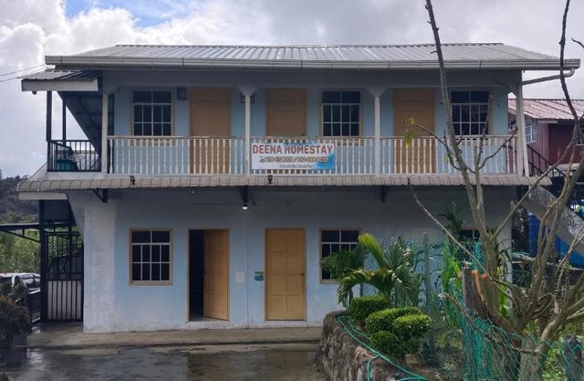 Deena Homestay