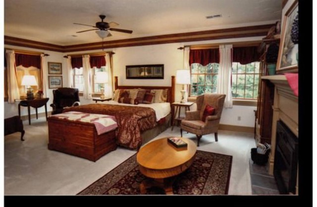Deer Creek Winery and Watson Estate Bed & Breakfast