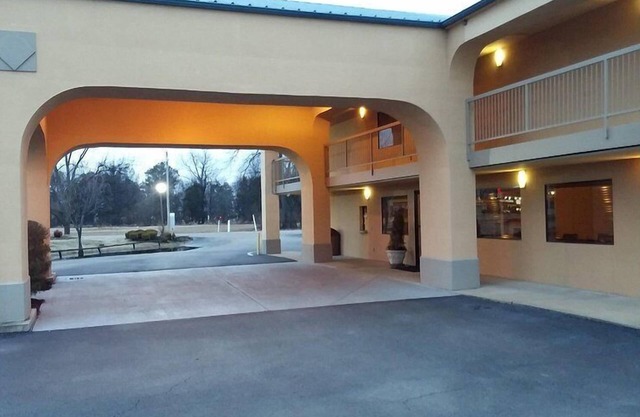 Deerfield Inn By Capital O Blytheville AR I55