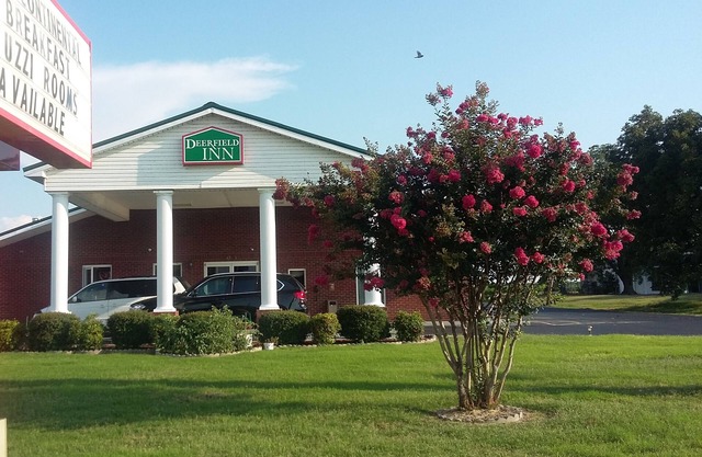 Deerfield Inn & Suites