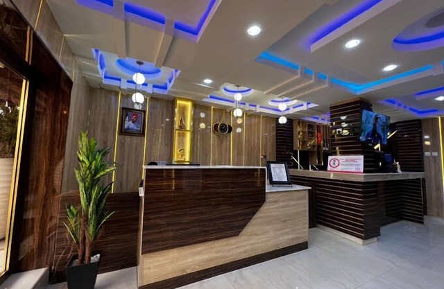 DEKINGS LUXURY AND SUITES