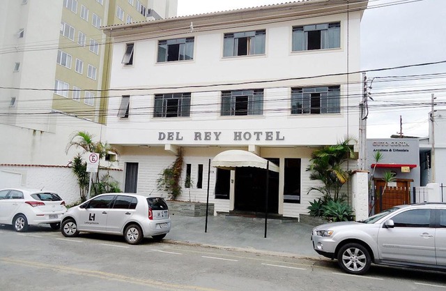 Del Rey Hotel