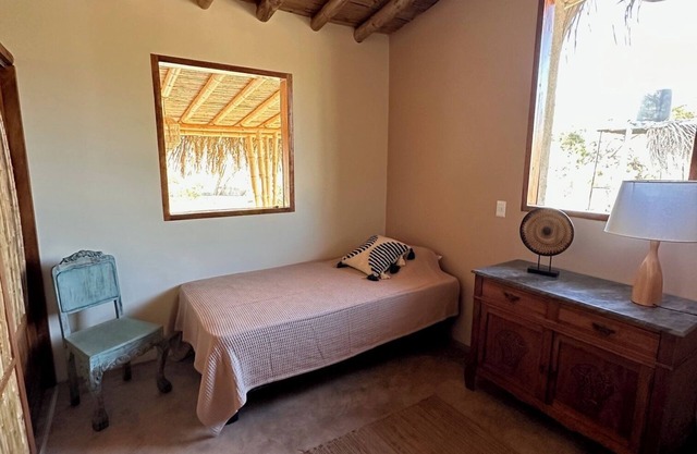 Delightful 2-bedroom house with WiFi in Mancora