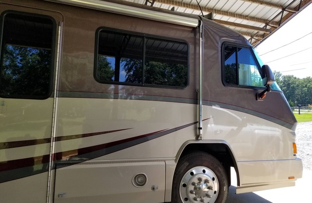 Delightful motorhome 14 miles to Ft Moore
