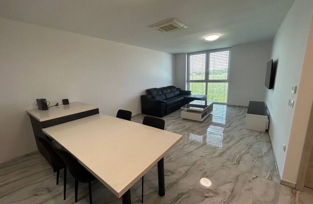 Delux One Bedroom Apartment Lux 2 in Hajdina