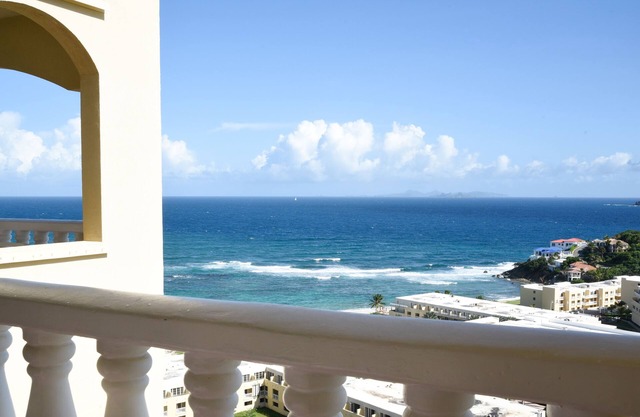 Deluxe 1 Bedroom Fully Equipped Dawn Beach Condo (Fully operational-no damage)