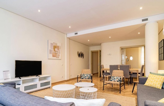 Deluxe Apartment Velazquez Suites I
