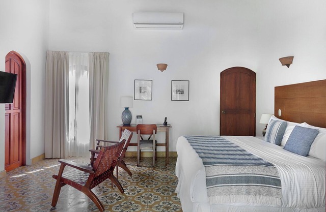 Deluxe King size bed Bedroom- Premium Bedroom