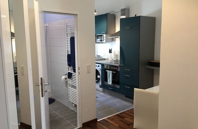 Deluxe Suite with Full Kitchen in Central Frankfurt