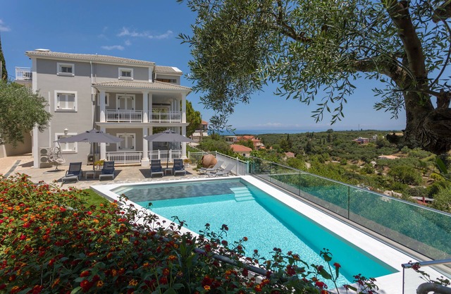 Demargia Villa A - Ground Floor Apartment suitable for 6 people