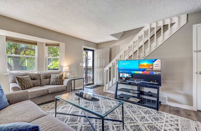 Denmark Landing! Executive Oasis King Townhome