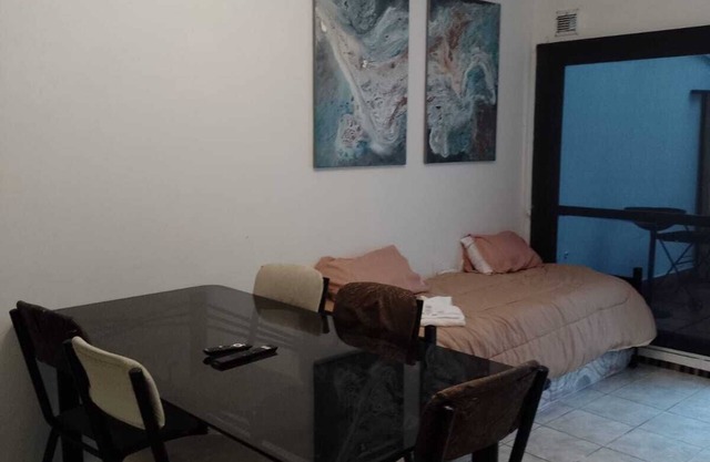 Departamento Centrico con Patio y Parrillero