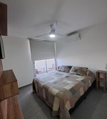 Departamento -Roma- Barrio General Paz - A una cuadra de 24 de septiembre y enfrente del Polideportivo By Apartcba