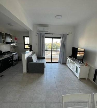 Depto céntrico con cochera