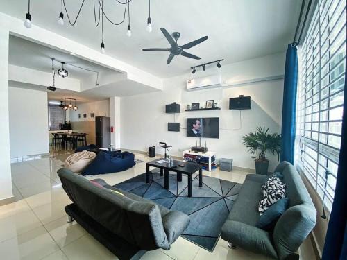 Desaru Twin Home 32pax (2 units) KTV-Netflix-BBQ