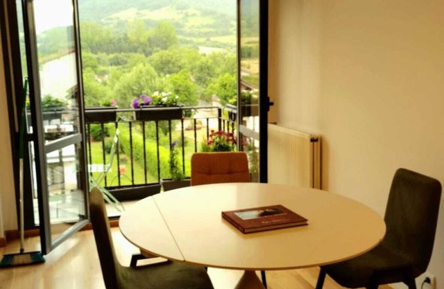 Design, authenticity, comfort, views. Ideal for visiting Navarra and the Basque Country